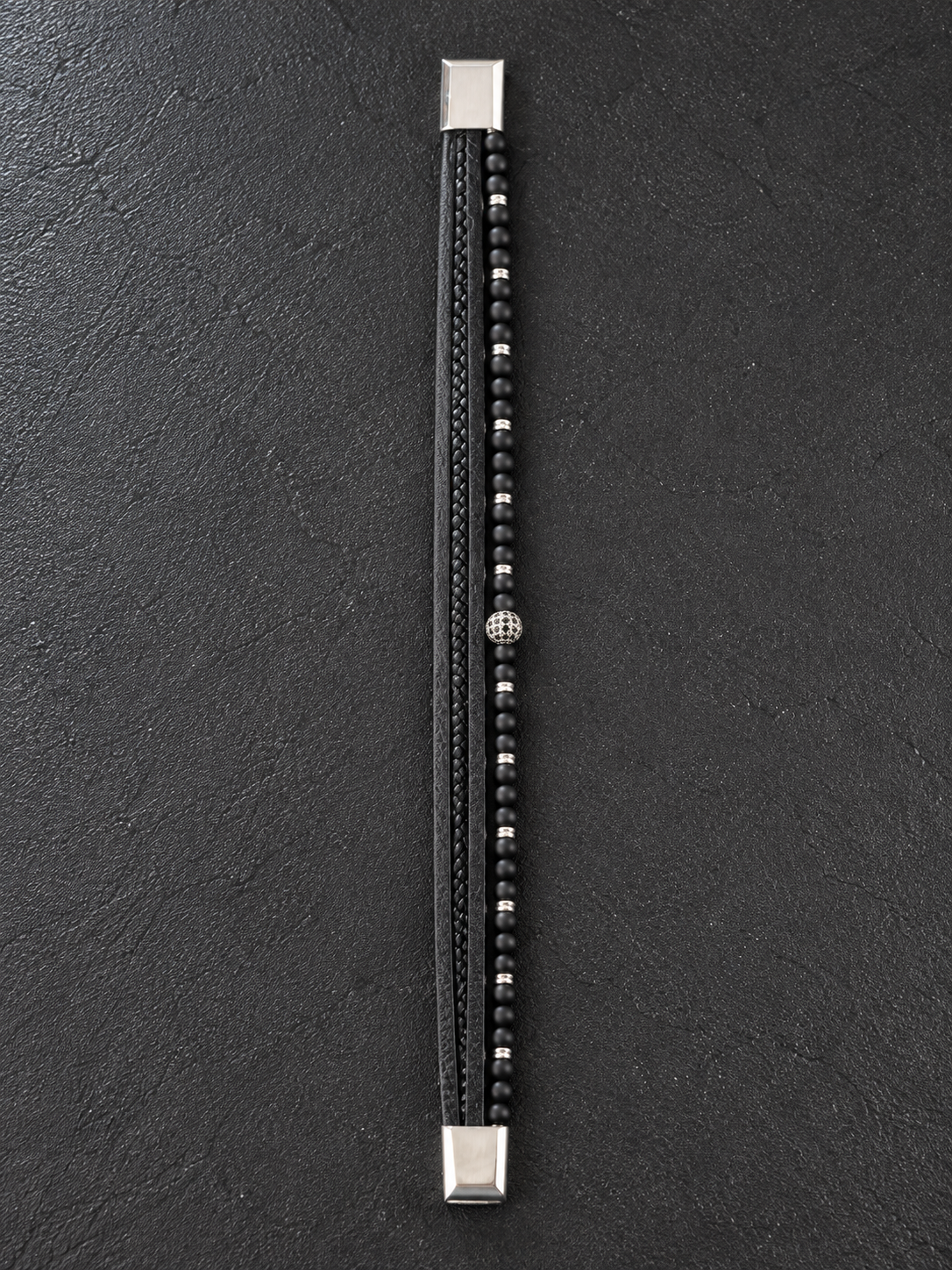 سوار رجالي متعدد الطبقات من الجلد الطبيعي مع خرز أسود مطفي
