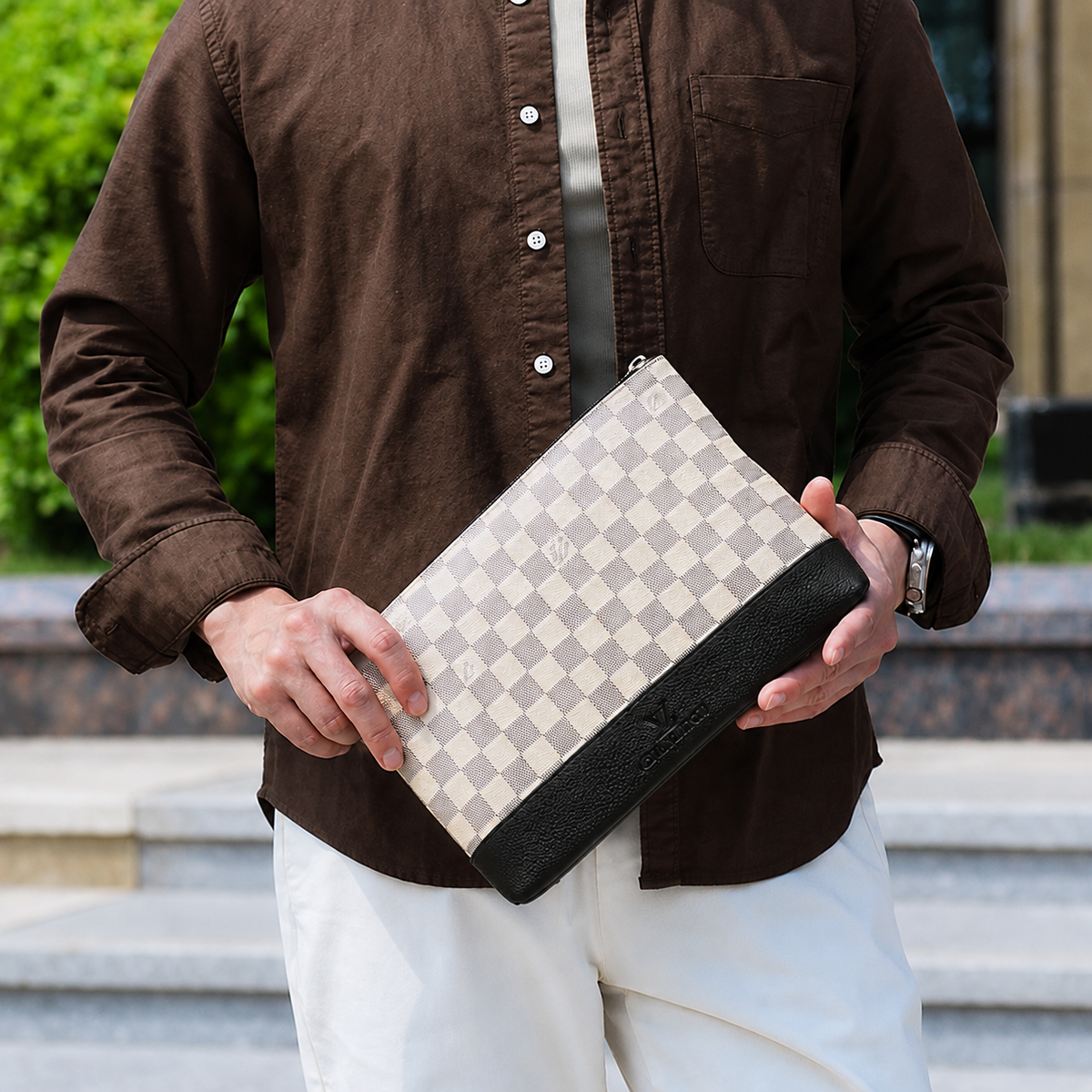 Louis Vuitton Men's White & Black Damier Azur Canvas Toiletry Bag