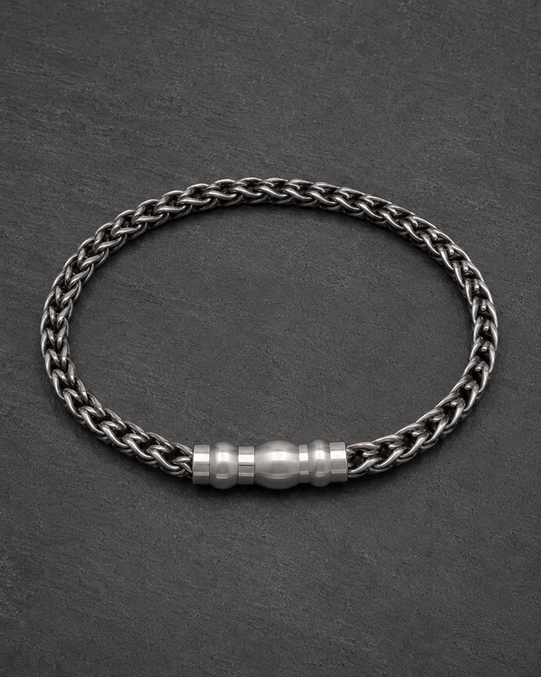 Curb chain bracelet styled